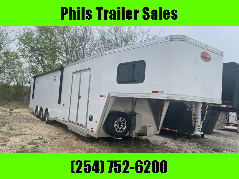 44' bathroom SIDE ESCAPE DOOR Sundowner Trailers BATHROOM Car / Racing Trailer 44' bathroom SIDE ESCAPE DOOR Sundowner Trailers BATHROOM Car / Racing Trailer