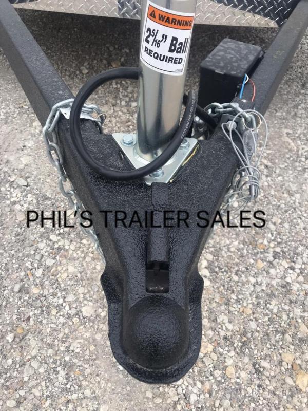 new Cargo (Enclosed) Trailers Wells Cargo  for sale, in Robinson, TX Thumbnail 6