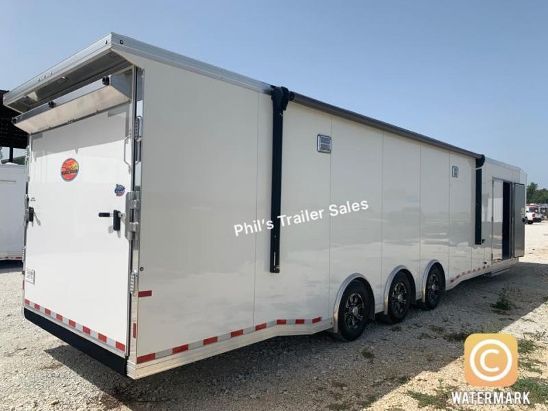 32' TANDEM SPREAD ENCLOSED RACE TRAILER Continental Cargo AutoMaster