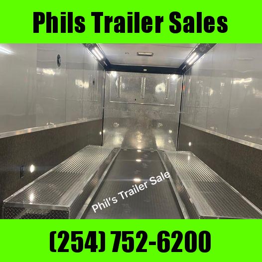 LATE MODEL Continental Cargo 32' 1 ONLY ENCLOSED TRAILER RAMP OVERS Car