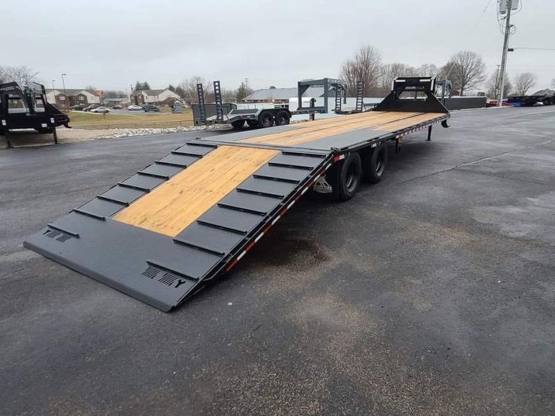  Iron Bull 32' TANDEM DUAL TRAILER 9'  HYDRALIC DOVE Equipment Trailer GOOSENECK 