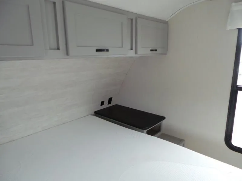 used Travel Trailers Forest River Vibe for sale, in Decatur, IN Thumbnail 19