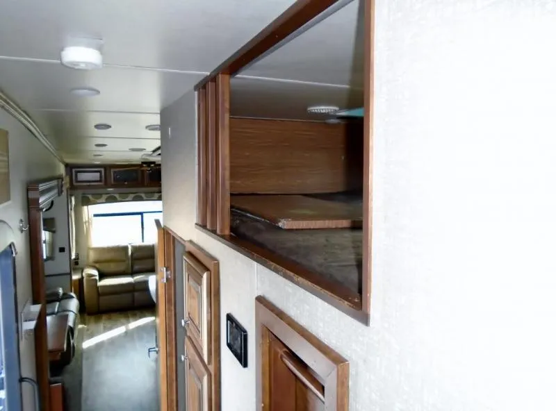 used Travel Trailers Heartland RV Bighorn Traveler for sale, in Decatur, IN Thumbnail 30