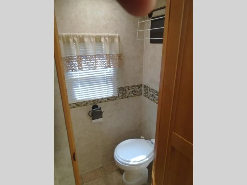 used Travel Trailers Keystone RV Cambridge for sale, in Decatur, IN Thumbnail 30