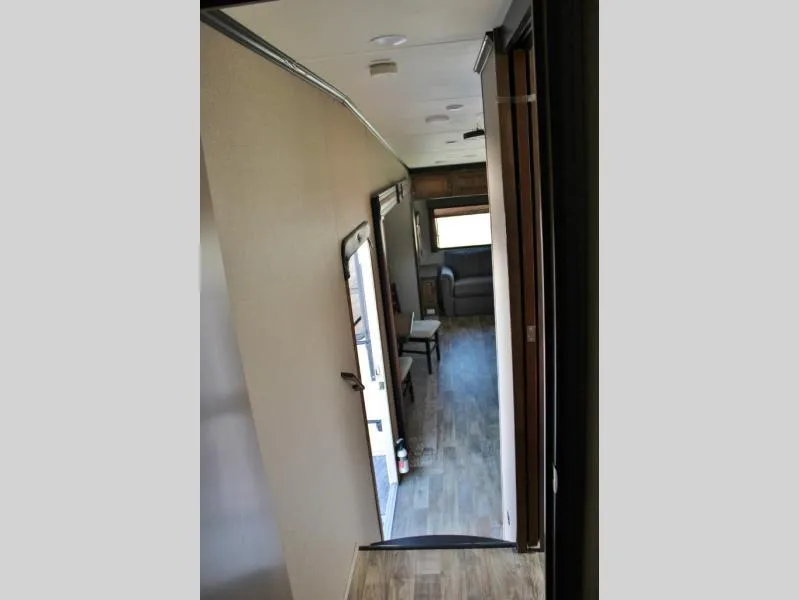 used Travel Trailers Grand Design RV Reflection for sale, in Decatur, IN Thumbnail 28