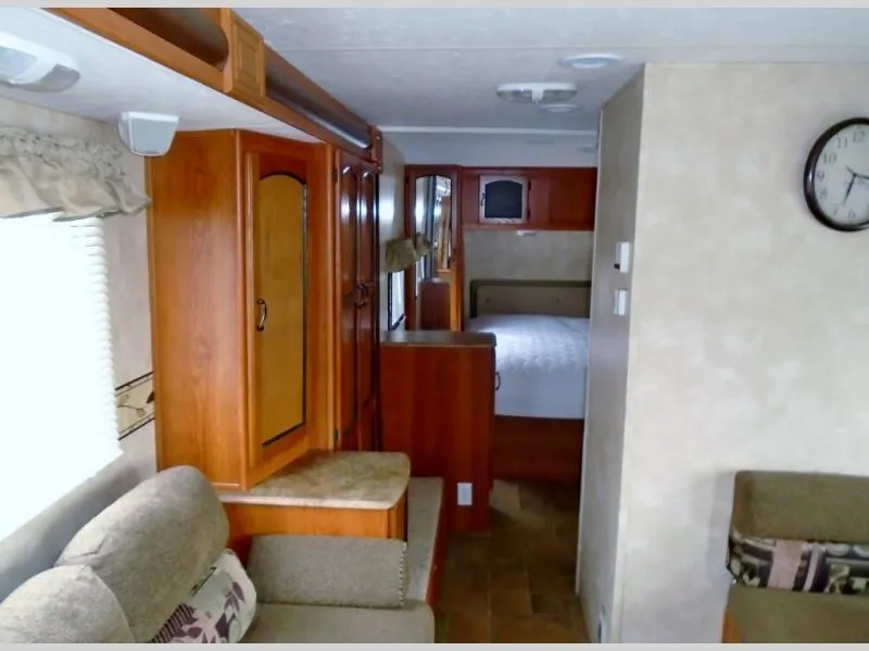 used Travel Trailers Coachmen Freedom Express LTZ for sale, in Decatur, IN Thumbnail 11