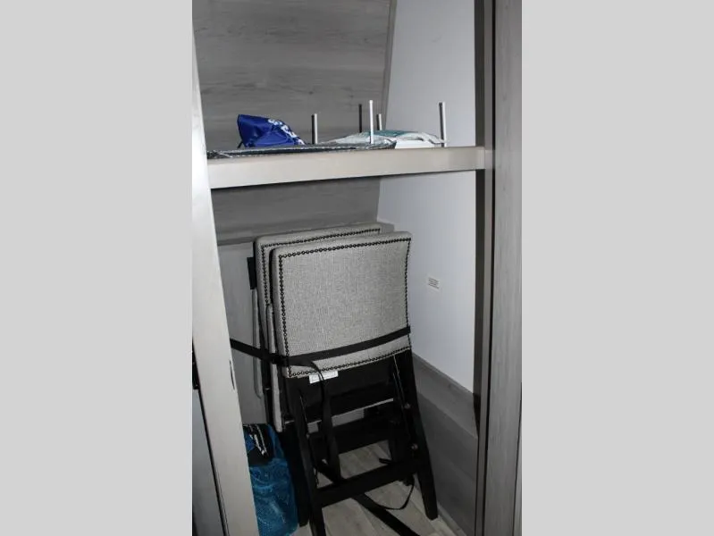 used Travel Trailers Keystone RV Montana for sale, in Decatur, IN Thumbnail 25