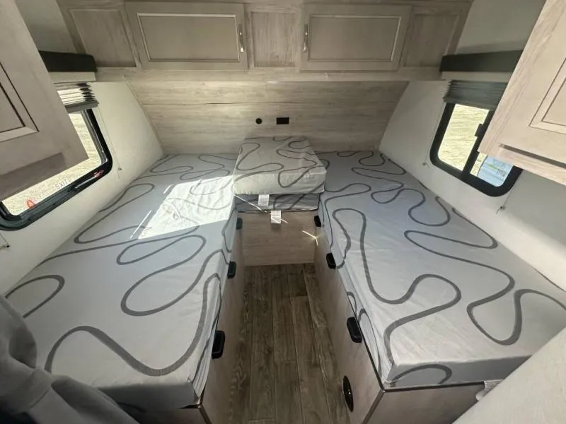 used Travel Trailers Gulf Stream Vista Cruiser for sale, in Decatur, IN Thumbnail 6