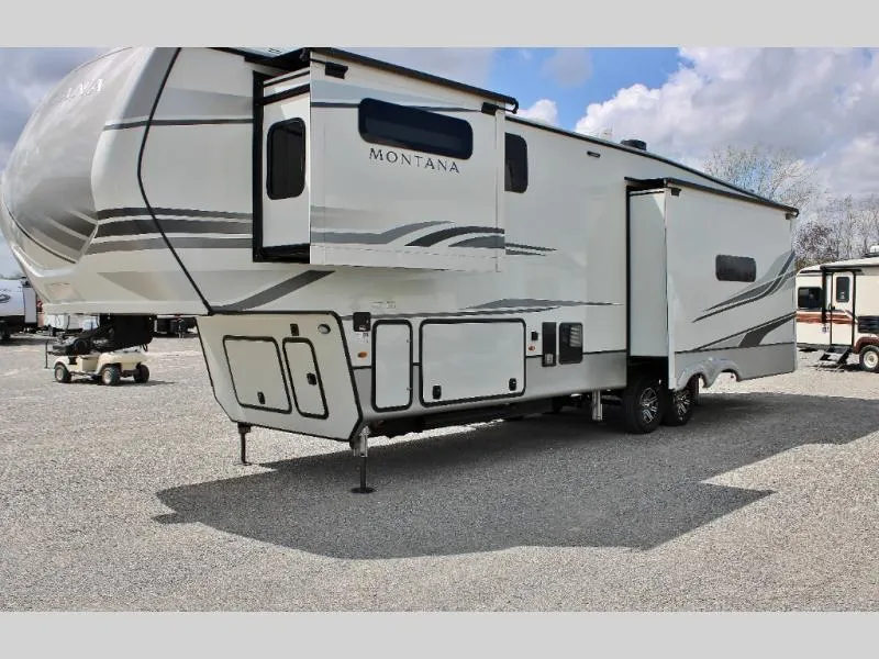 used Travel Trailers Keystone RV Montana for sale, in Decatur, IN Thumbnail 4
