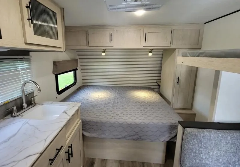 used Travel Trailers Shasta Compact for sale, in Decatur, IN Thumbnail 4