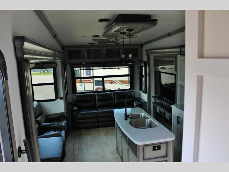 used Travel Trailers Keystone RV Montana for sale, in Decatur, IN Thumbnail 27