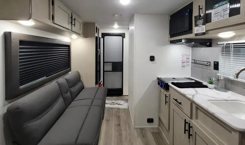 used Travel Trailers Shasta Compact for sale, in Decatur, IN Thumbnail 5