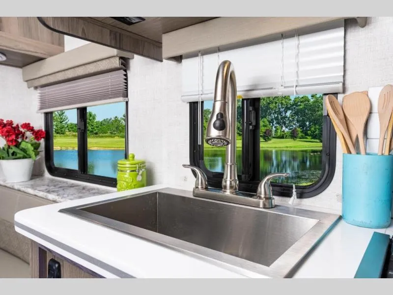 used Travel Trailers Gulf Stream Vista Cruiser for sale, in Decatur, IN Thumbnail 11