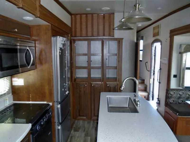 used Travel Trailers Heartland RV Bighorn Traveler for sale, in Decatur, IN Thumbnail 32