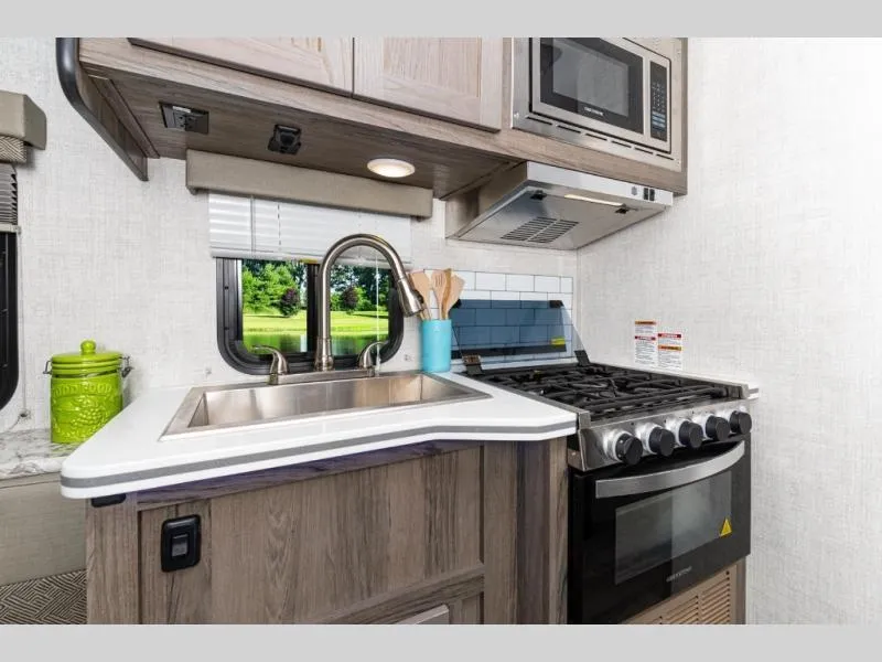 used Travel Trailers Gulf Stream Vista Cruiser for sale, in Decatur, IN Thumbnail 8