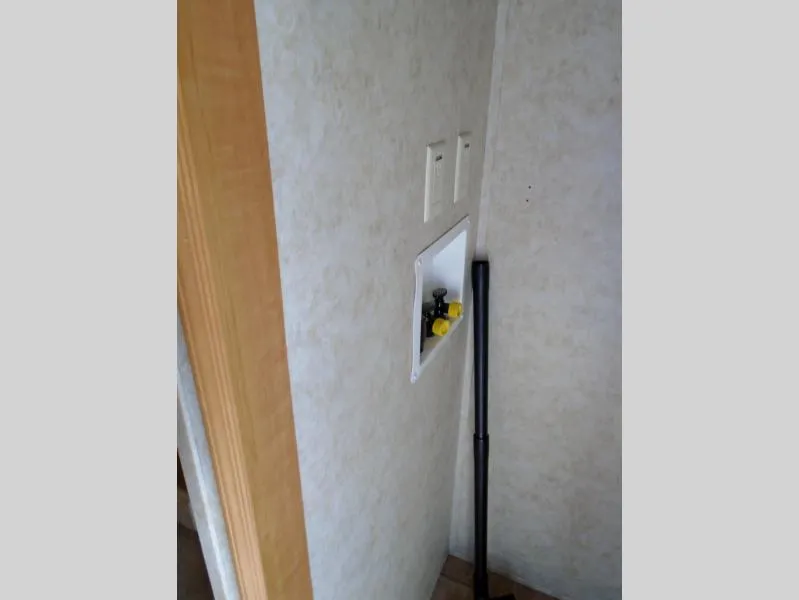 used Travel Trailers Keystone RV Cambridge for sale, in Decatur, IN Thumbnail 24