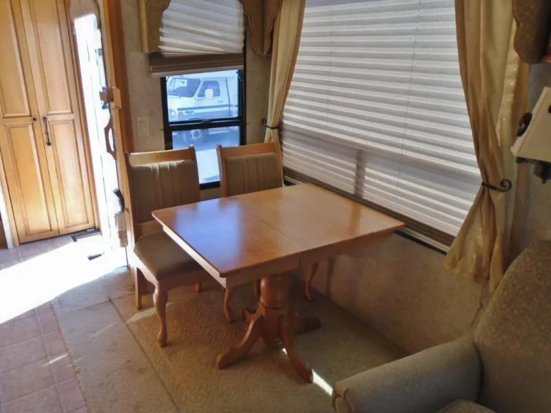 used Fifth Wheel Trailers Keystone RV Cambridge for sale, in Decatur, IN Thumbnail 23