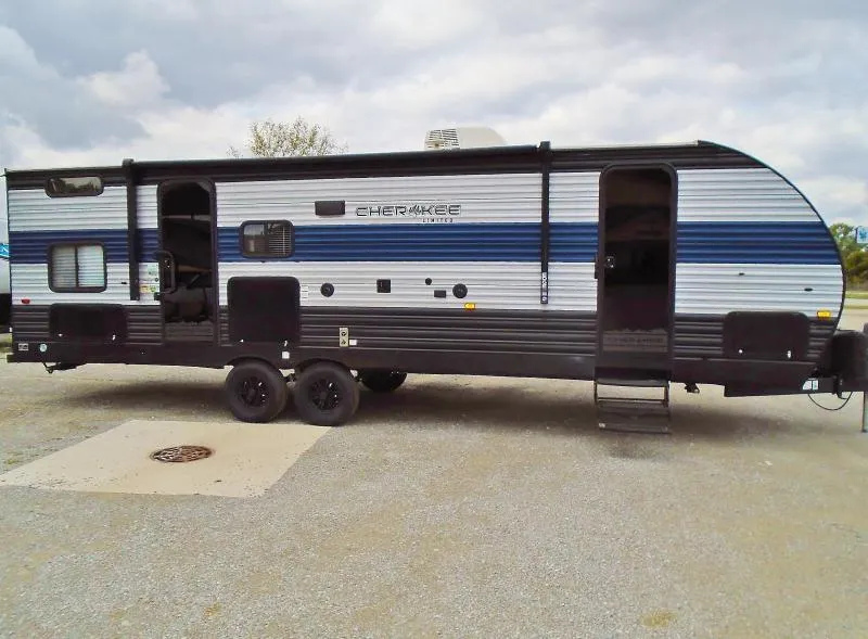 used Travel Trailers Forest River Cherokee for sale, in Decatur, IN Thumbnail 2