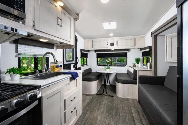 used Travel Trailers Gulf Stream Vista Cruiser for sale, in Decatur, IN Thumbnail 17