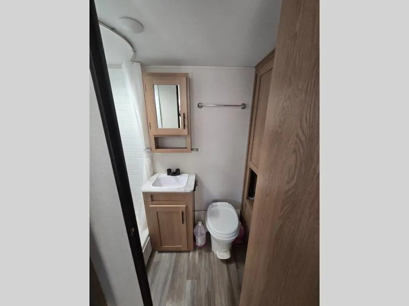 used Travel Trailers Prime Time Avenger for sale, in Decatur, IN Thumbnail 17