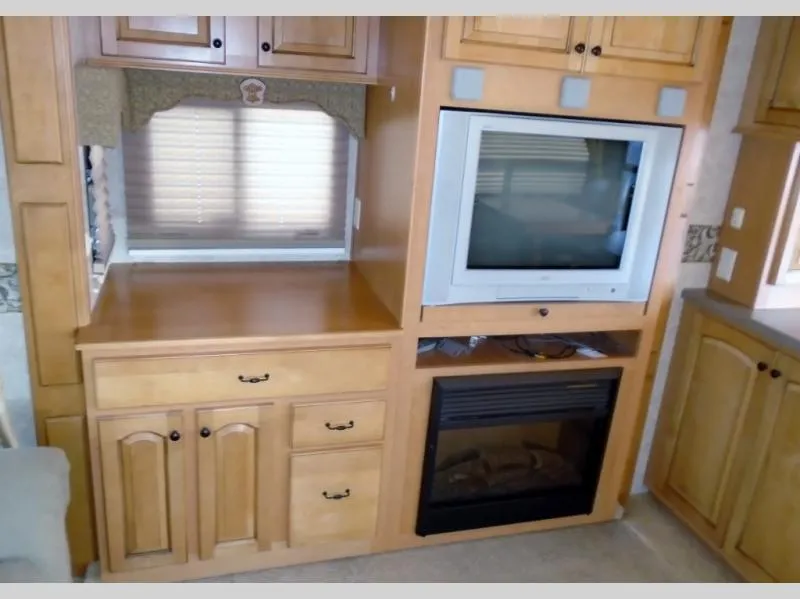 used Fifth Wheel Trailers Keystone RV Cambridge for sale, in Decatur, IN Thumbnail 20