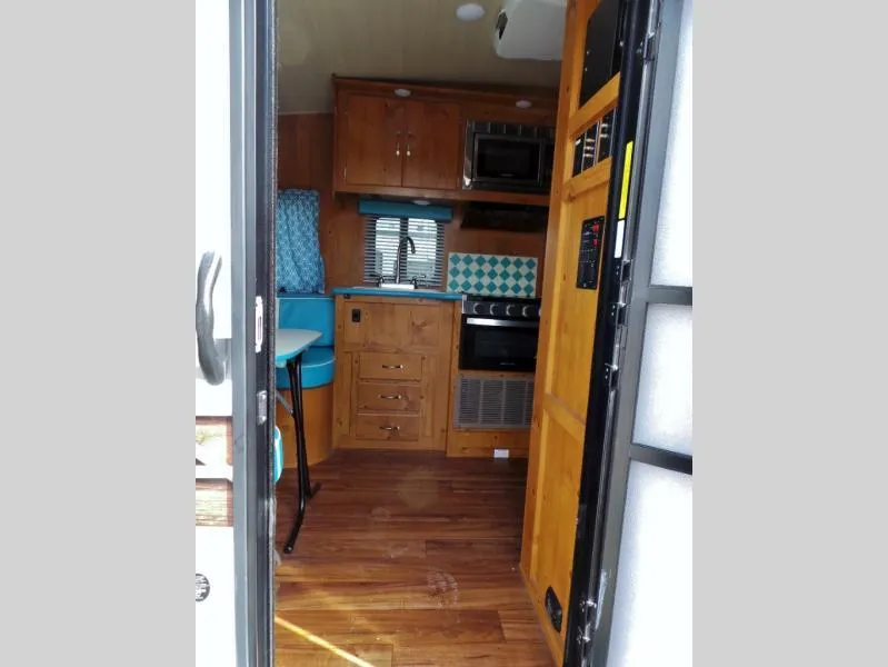 used Travel Trailers Gulf Stream Vintage Cruiser for sale, in Decatur, IN Thumbnail 6