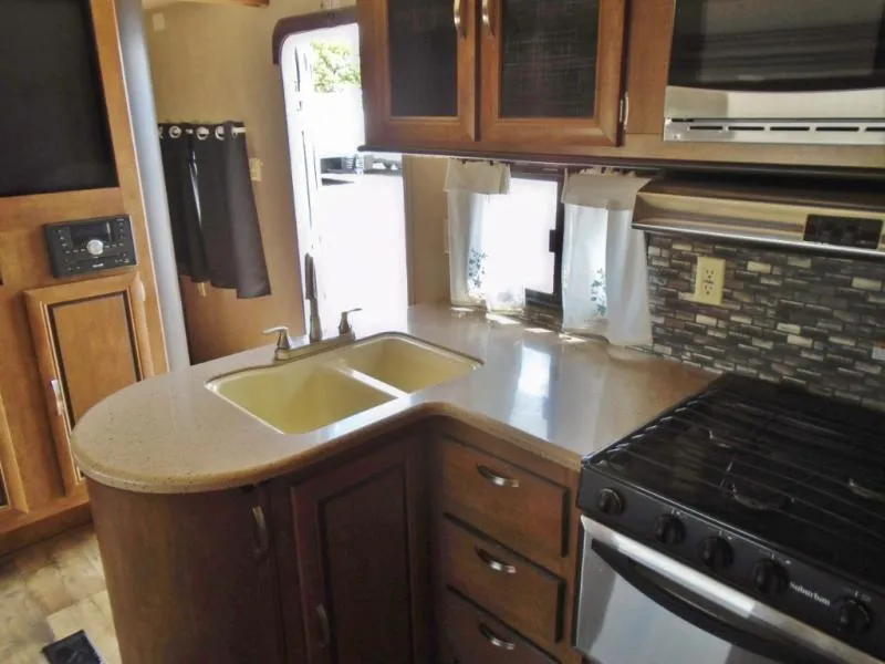 used Travel Trailers Forest River Wildwood for sale, in Decatur, IN Thumbnail 23