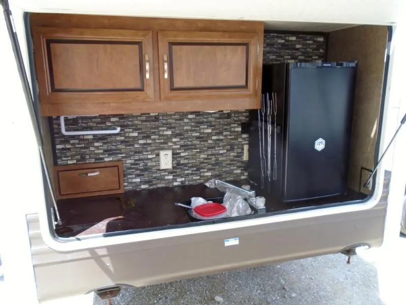 used Travel Trailers Forest River Wildwood for sale, in Decatur, IN Thumbnail 6