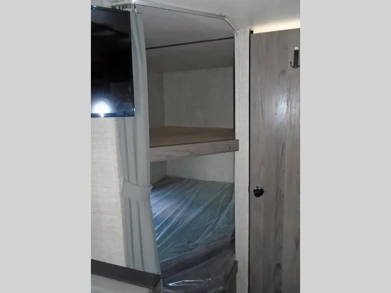 used Travel Trailers Gulf Stream Kingsport for sale, in Decatur, IN Thumbnail 10