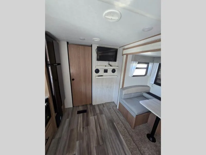 used Travel Trailers Prime Time Avenger for sale, in Decatur, IN Thumbnail 14