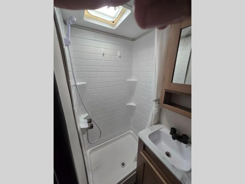 used Travel Trailers Prime Time Avenger for sale, in Decatur, IN Thumbnail 18