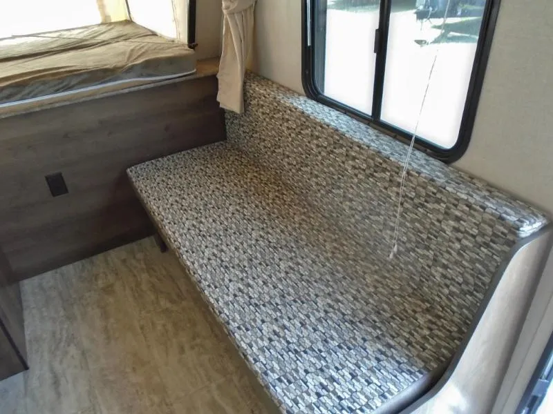 used Travel Trailers Kz Sportsmen Classic for sale, in Decatur, IN Thumbnail 12