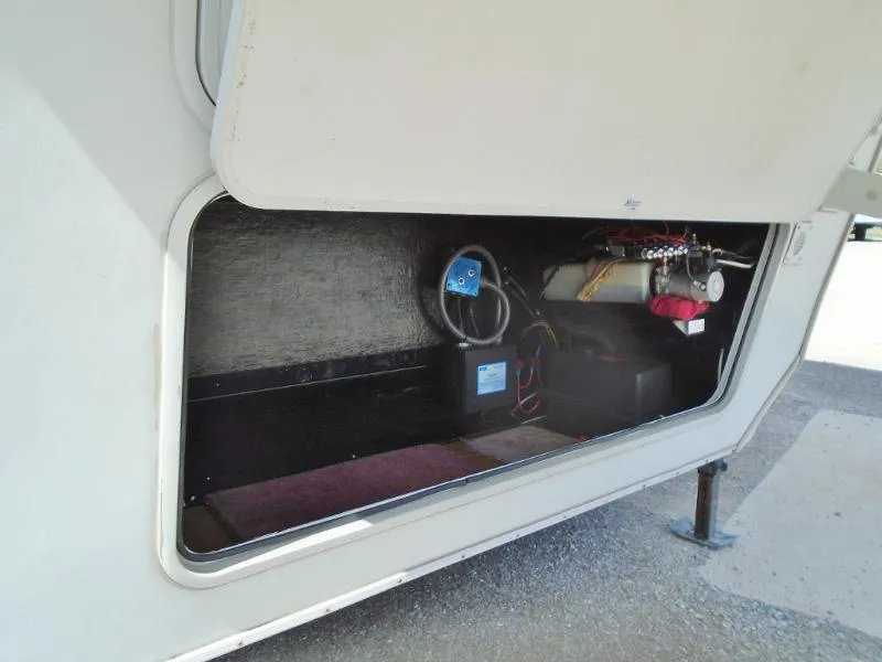 used Travel Trailers Keystone RV Cambridge for sale, in Decatur, IN Thumbnail 8