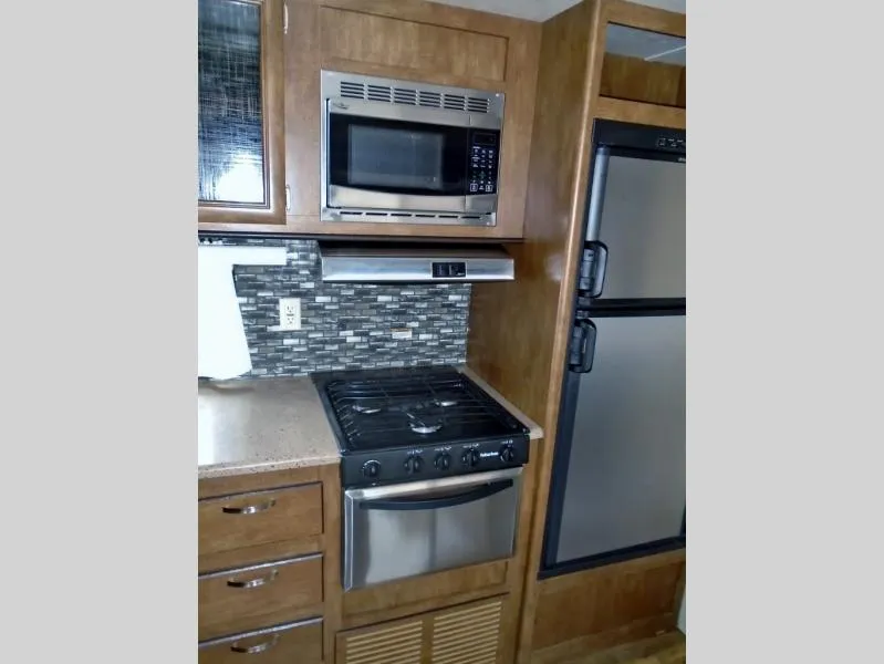 used Travel Trailers Forest River Wildwood for sale, in Decatur, IN Thumbnail 15