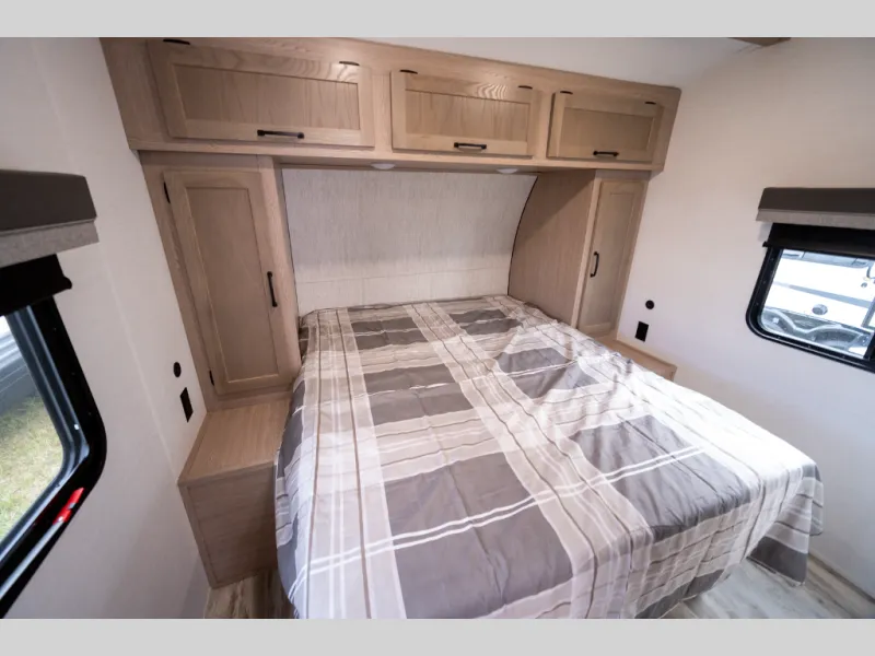 used Travel Trailers Gulf Stream Conquest Supreme Series for sale, in Decatur, IN Thumbnail 14