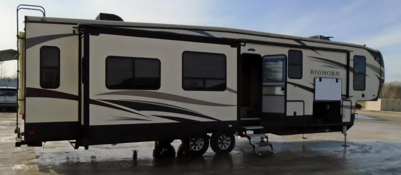 used Fifth Wheel Trailers Heartland RV Bighorn Traveler for sale, in Decatur, IN Thumbnail 8
