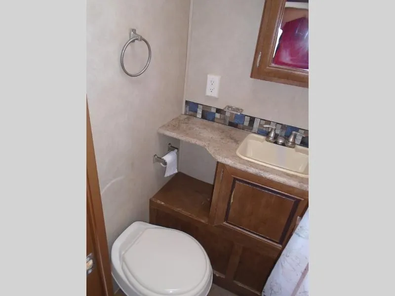 used Travel Trailers Forest River Wildwood for sale, in Decatur, IN Thumbnail 17