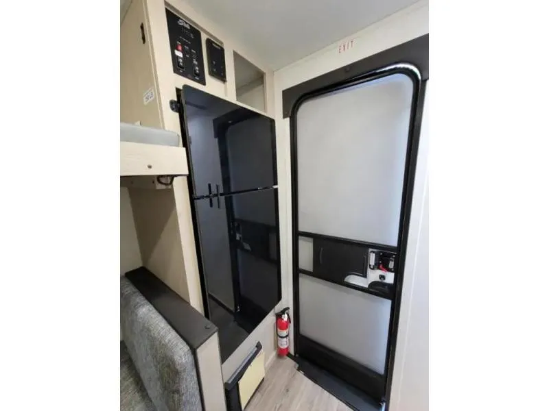 used Travel Trailers Shasta Compact for sale, in Decatur, IN Thumbnail 12