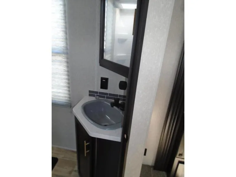 used Travel Trailers Forest River Cherokee for sale, in Decatur, IN Thumbnail 26