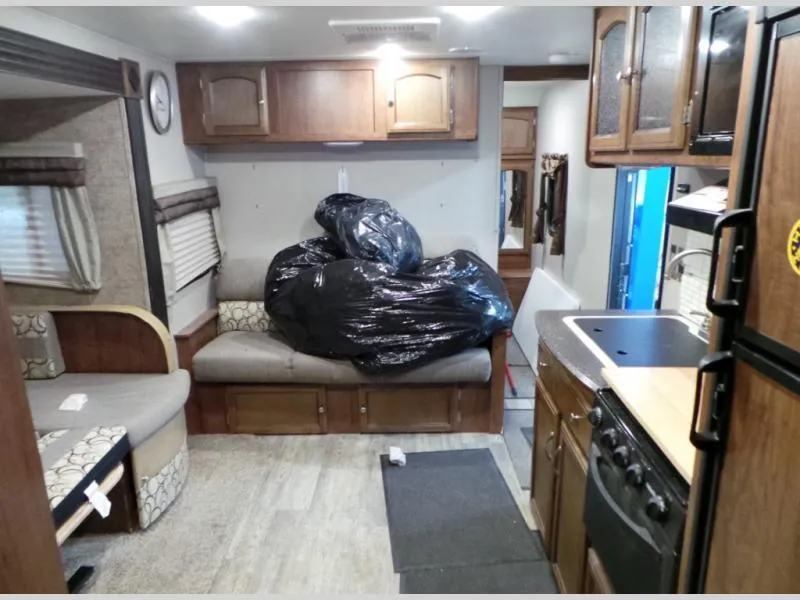 used Travel Trailers Coachmen Freedom Express for sale, in Decatur, IN Thumbnail 16