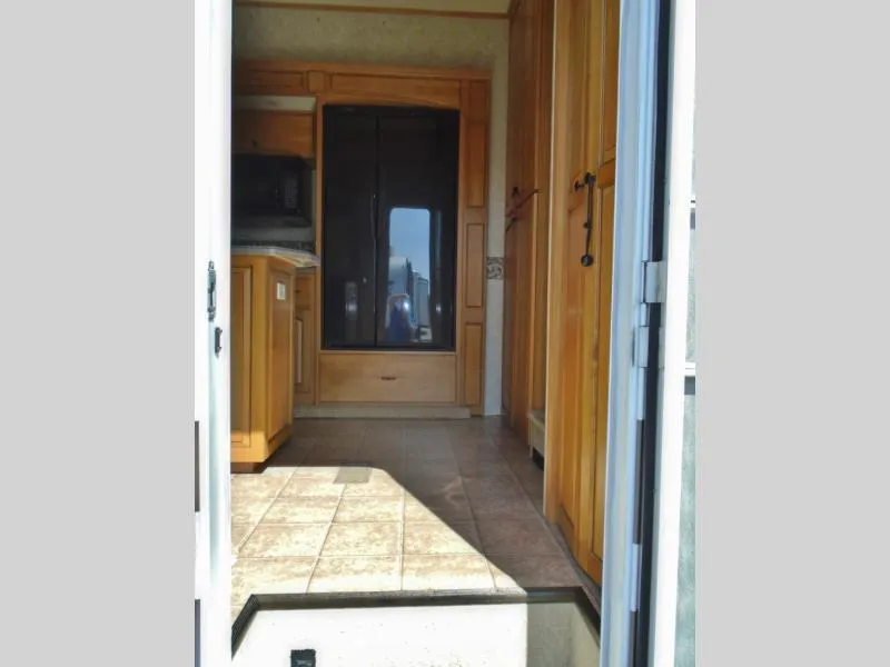 used Travel Trailers Keystone RV Cambridge for sale, in Decatur, IN Thumbnail 12