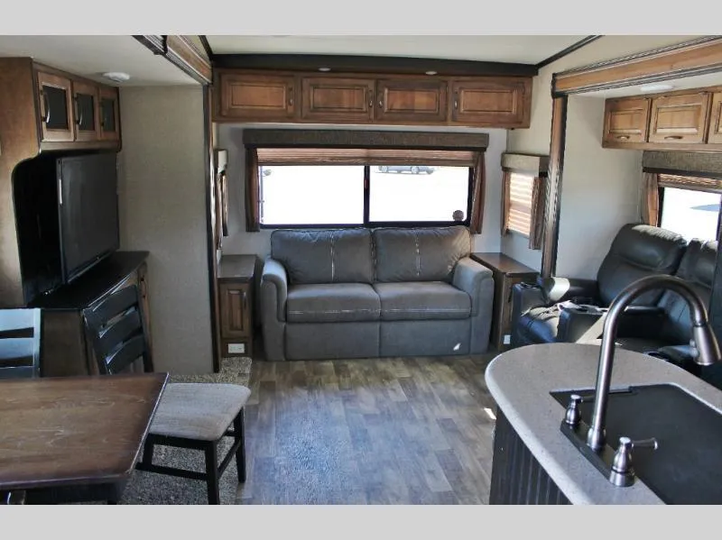 used Travel Trailers Grand Design RV Reflection for sale, in Decatur, IN Thumbnail 12