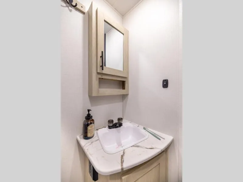 used Travel Trailers Shasta i-5 Edition for sale, in Decatur, IN Thumbnail 17