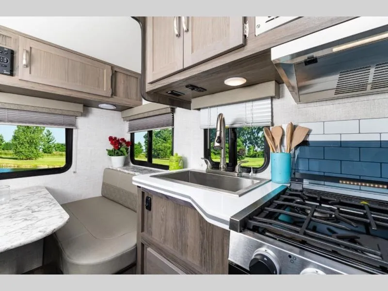 used Travel Trailers Gulf Stream Vista Cruiser for sale, in Decatur, IN Thumbnail 9