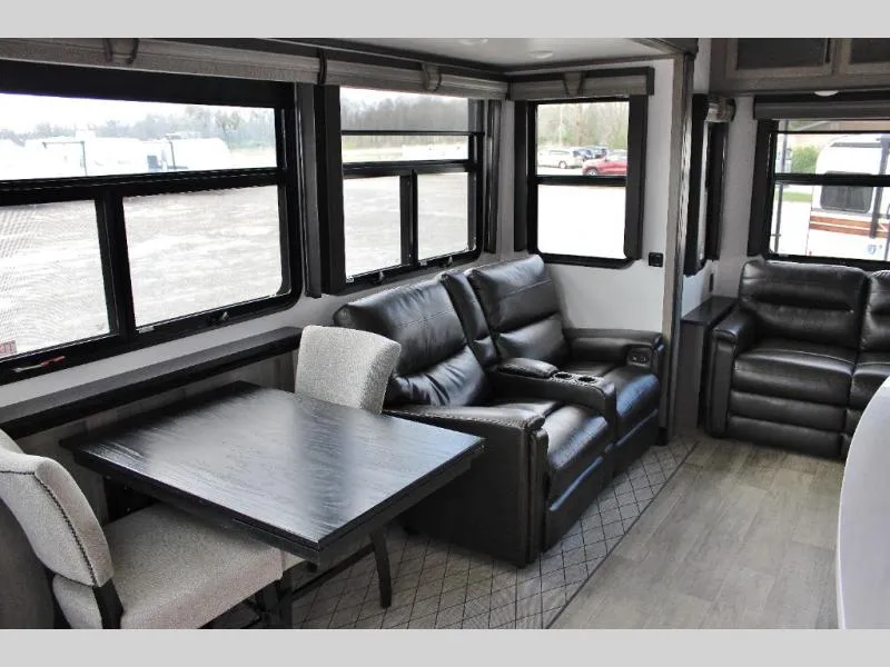 used Travel Trailers Keystone RV Montana for sale, in Decatur, IN Thumbnail 10