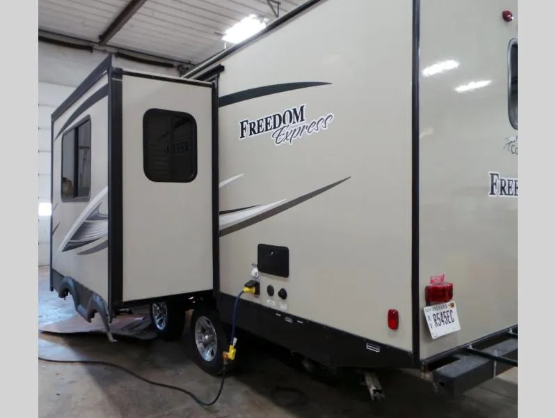 used Travel Trailers Coachmen Freedom Express for sale, in Decatur, IN Thumbnail 6