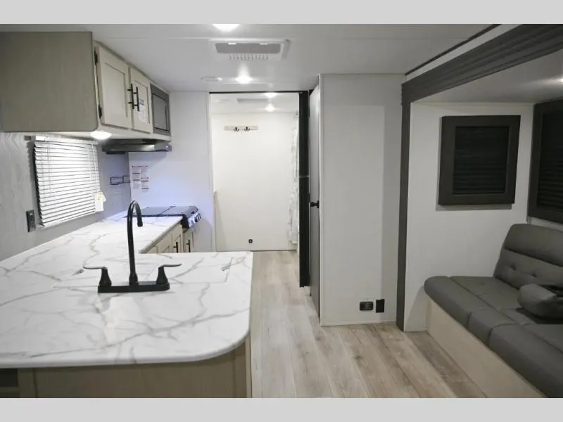 used Travel Trailers Shasta i-5 Edition for sale, in Decatur, IN Thumbnail 5
