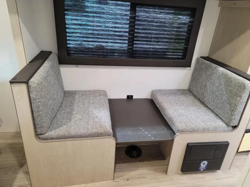 used Travel Trailers Shasta Compact for sale, in Decatur, IN Thumbnail 15