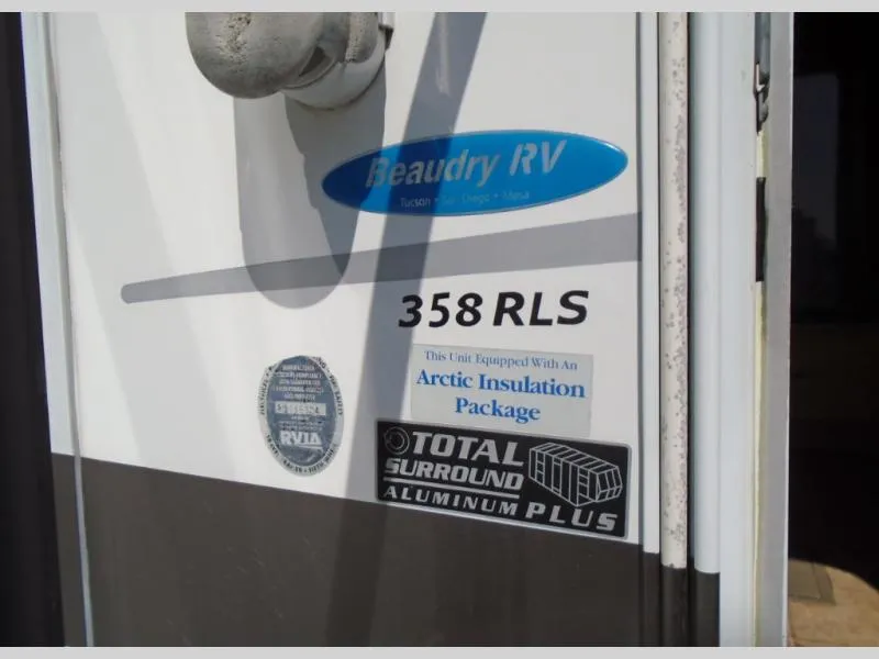 used Fifth Wheel Trailers Keystone RV Cambridge for sale, in Decatur, IN Thumbnail 11