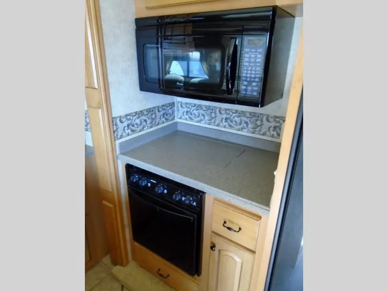 used Travel Trailers Keystone RV Cambridge for sale, in Decatur, IN Thumbnail 17